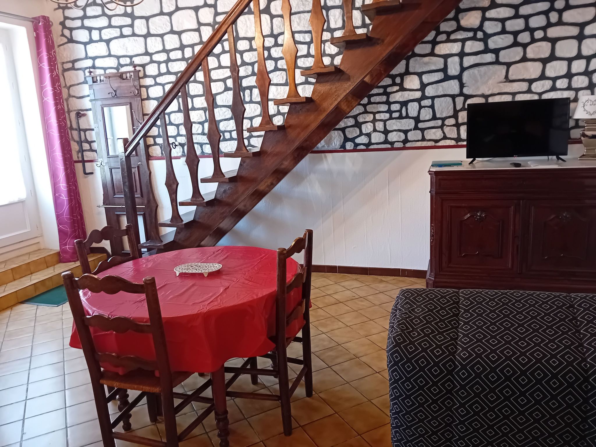 Steinhaus Ardenne in Fontenay-le-Comte-Image-tags.info