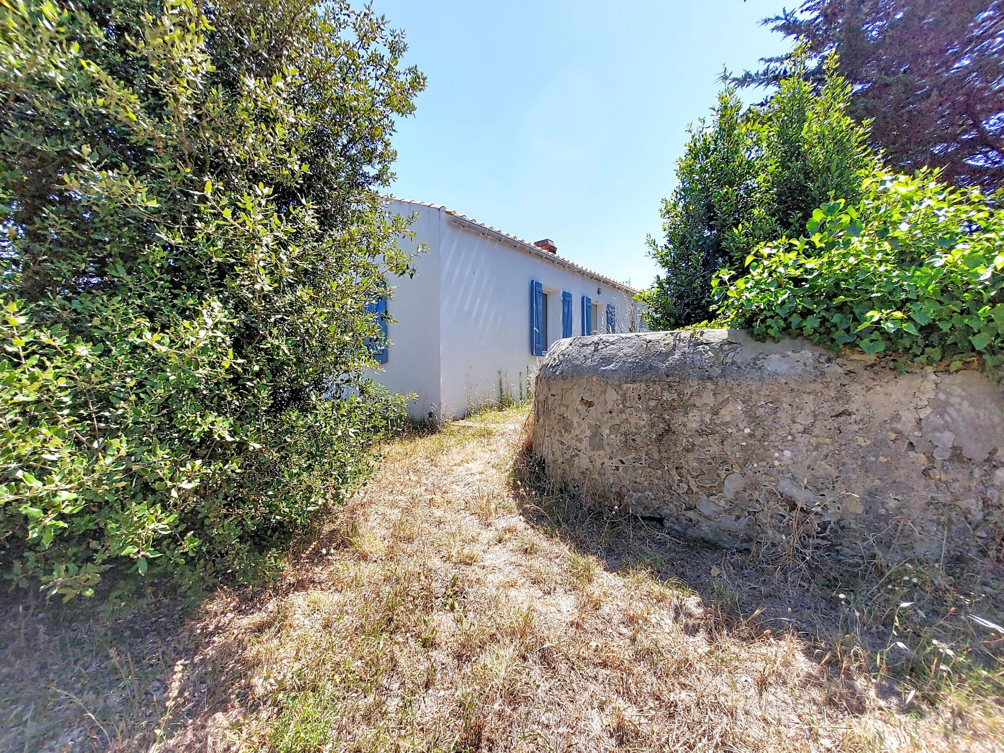 Villa La Coquille - Draußen