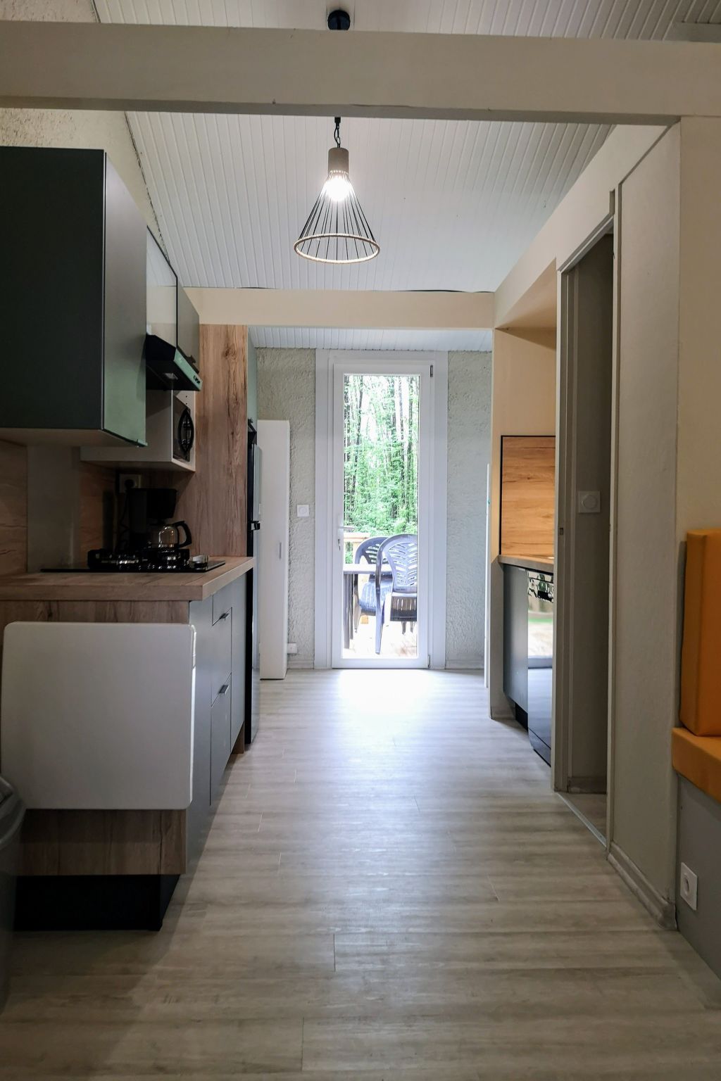 Hübsches Tiny Cottage mit Waldblick im Feriendorf-Binnen