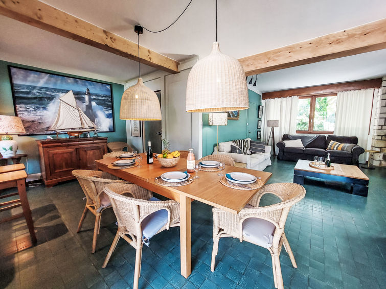 Op 700 m van zee: Ruim vakantiehuis Villa Salut l'Artiste in Les Sables d'Olonne in Les Sables d’Olonne