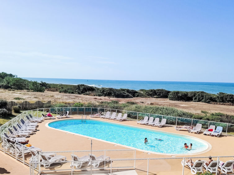 Verwarmd zwembad en zee op loopafstand in Les Sables d'Olonne in Les Sables d’Olonne