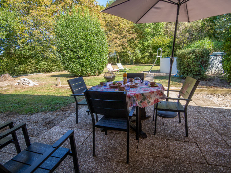 Search and Stay destination La Chapelle-Saint-Sauveur, Bourgogne-Franche-Comté - France from AU$ 184. Alexandre