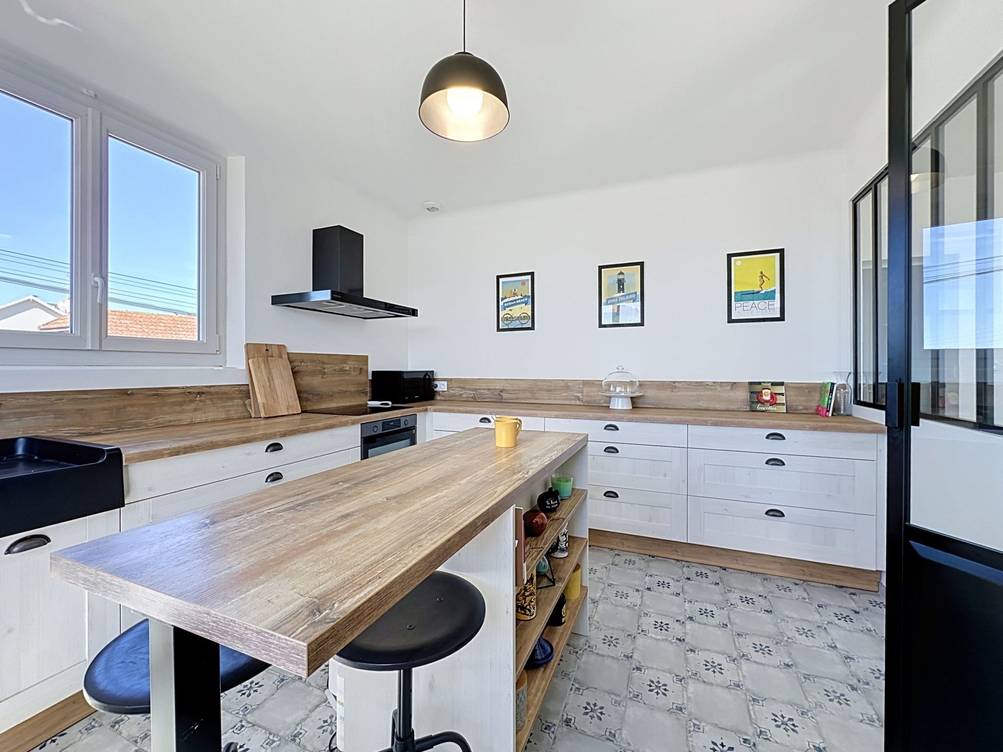 Kitchen / Dining Room