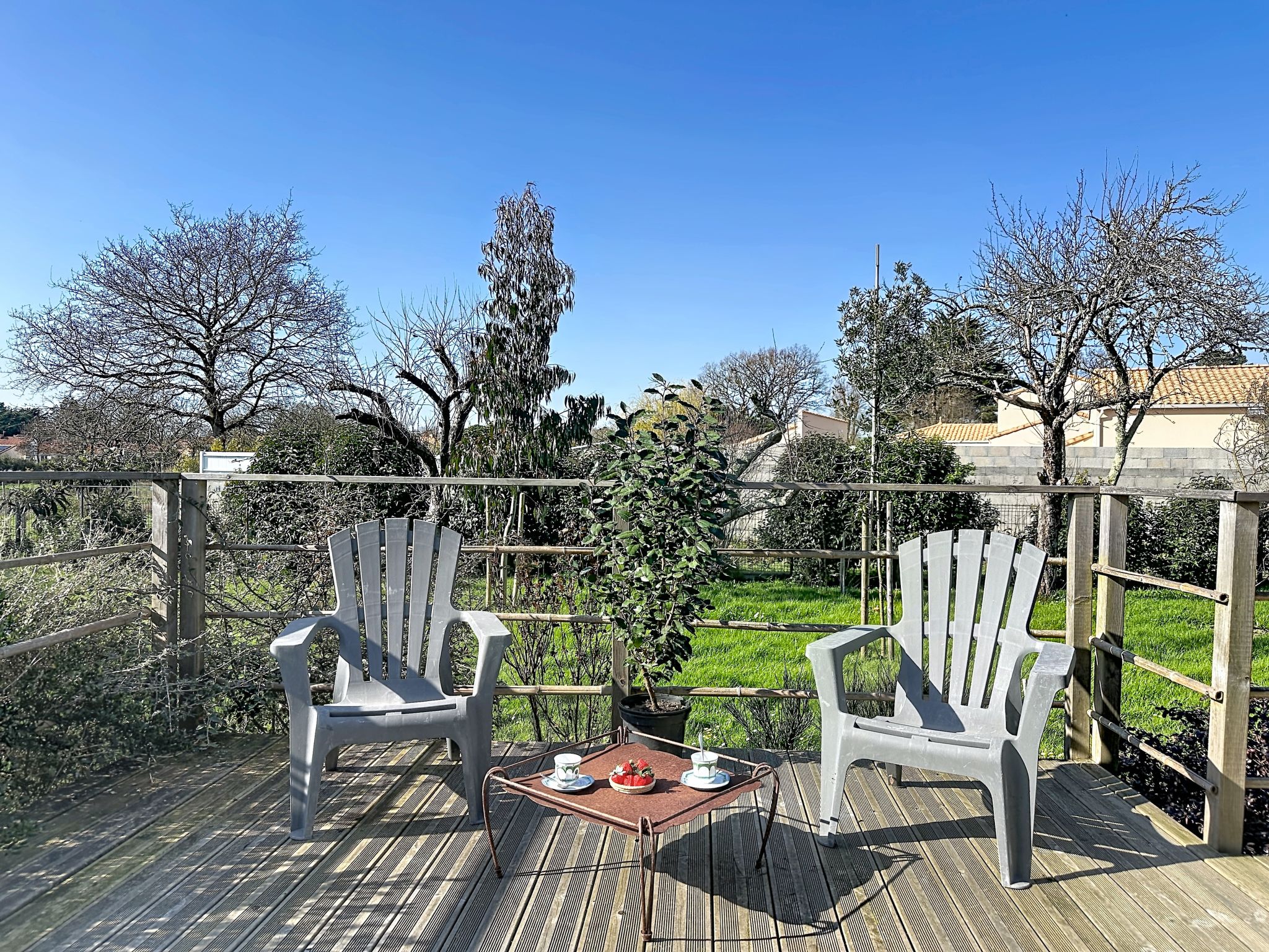 Les Rainettes - Draußen