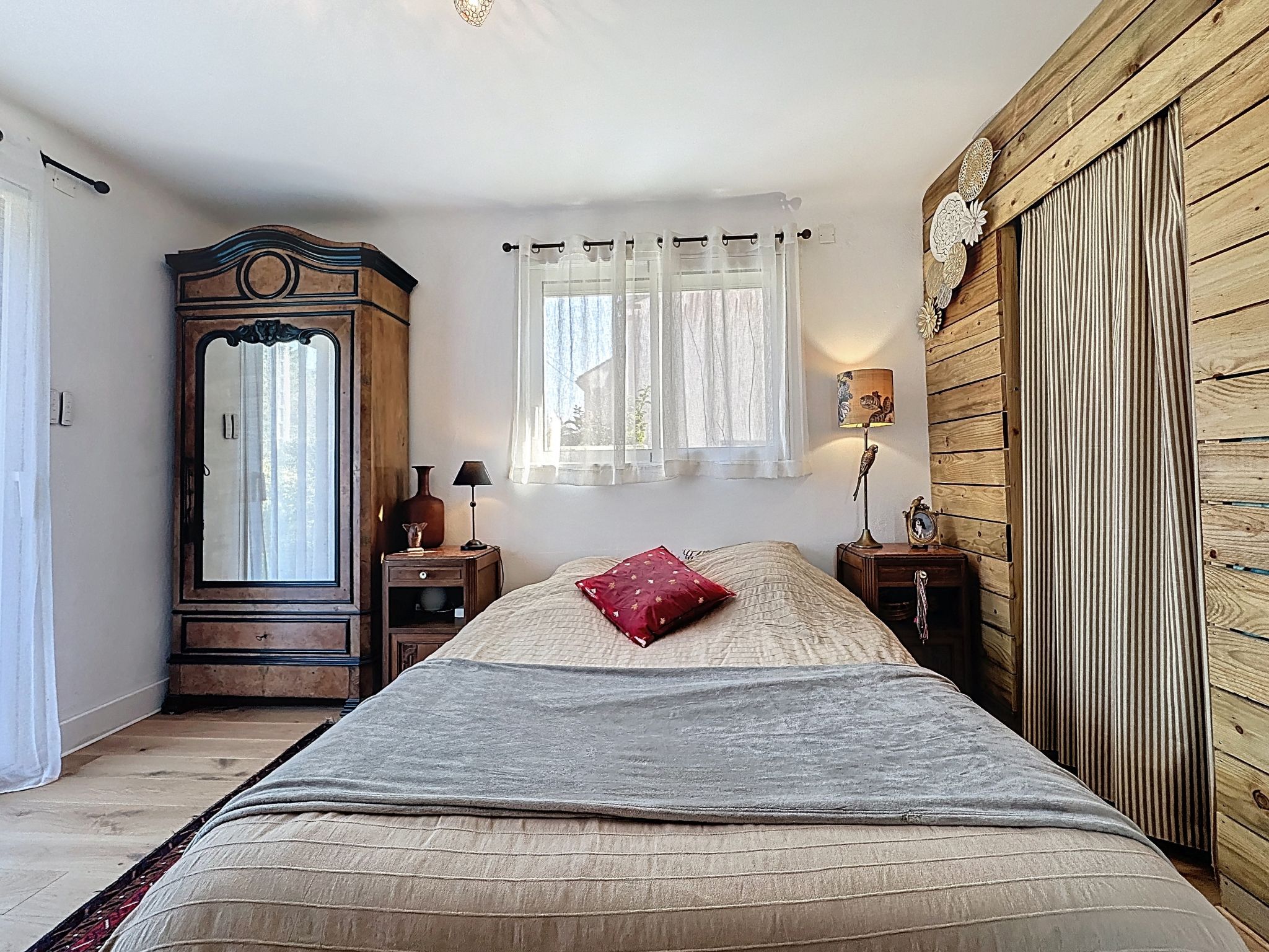 Les Rainettes - Drinnen