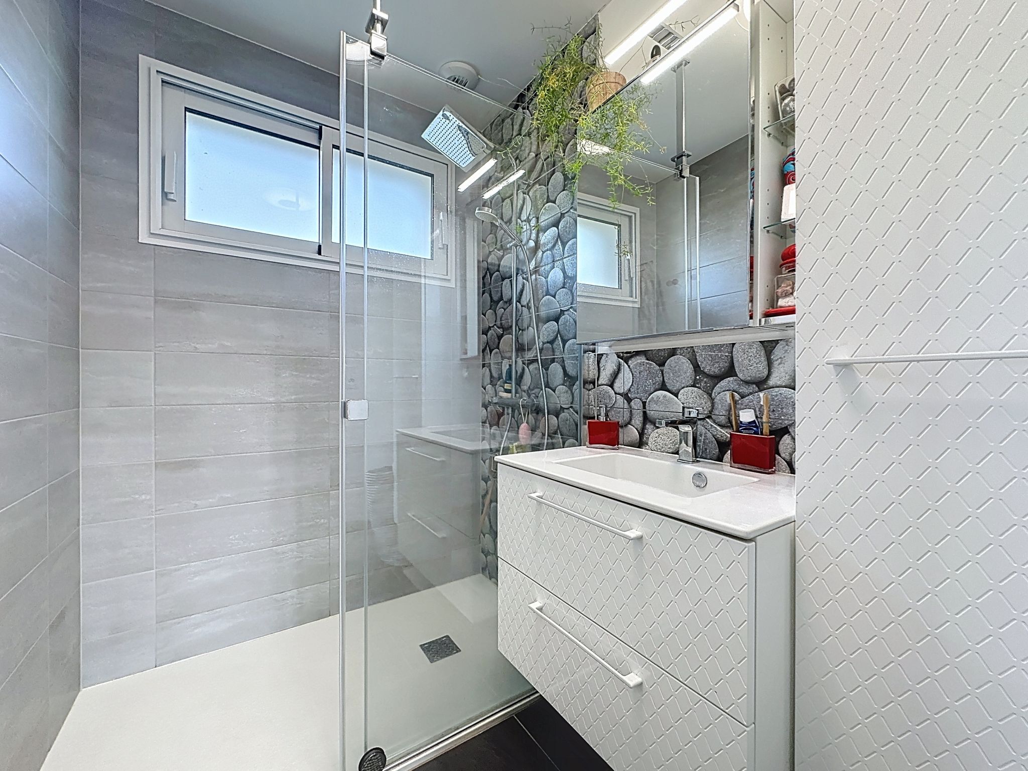 Les Rainettes - Drinnen