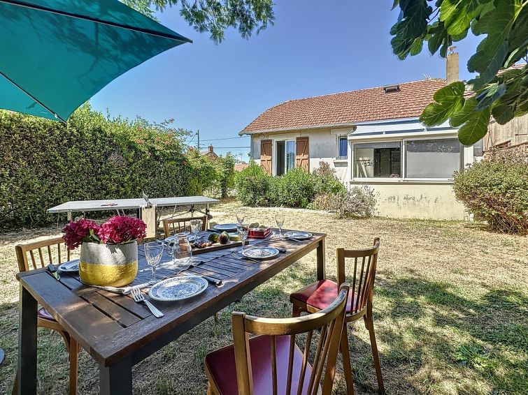 Vakantiehuis L'Escale op 400 m van het strand in Tharon Plage in Tharon Plage