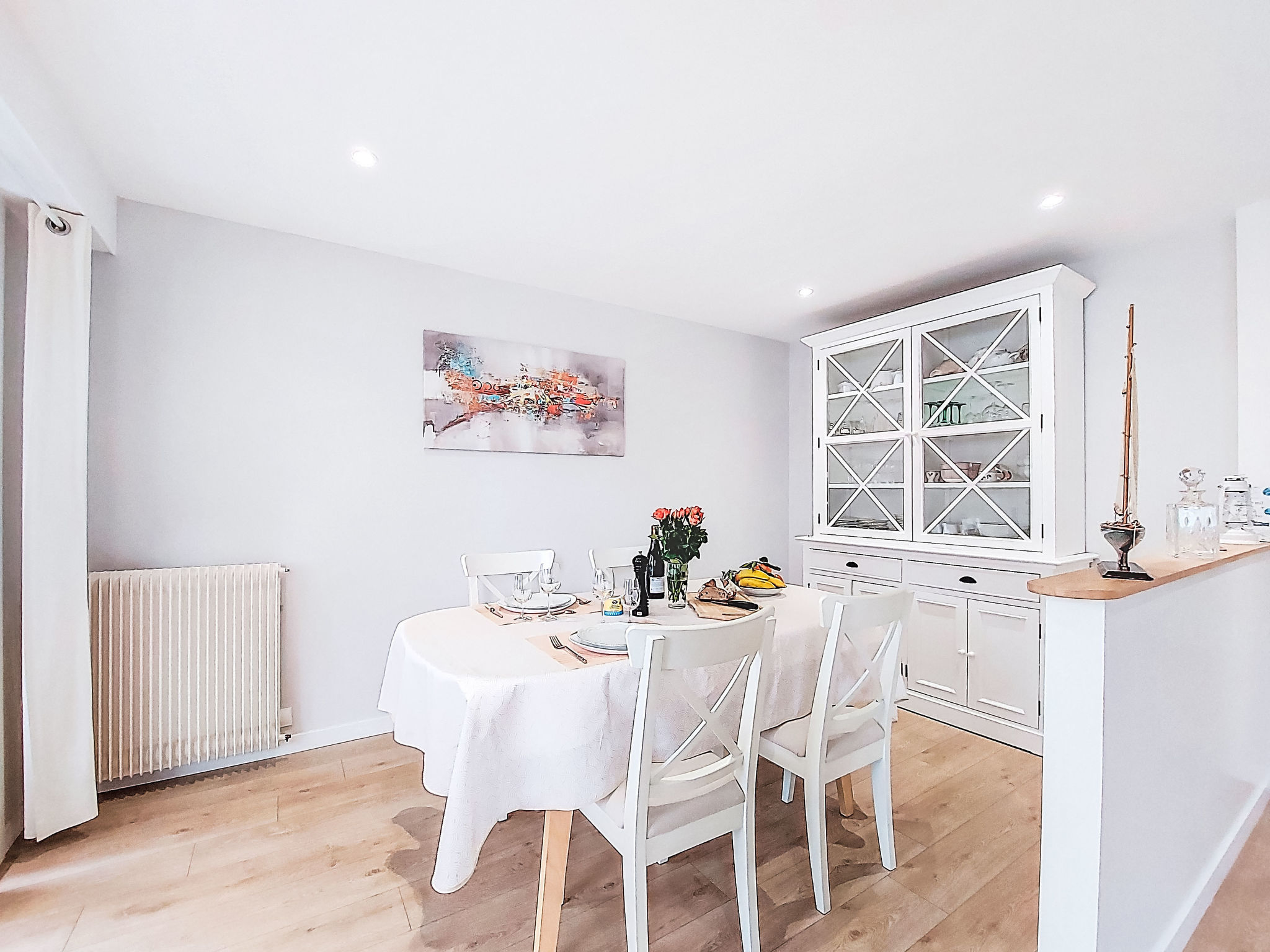 Confort et proximité port et plage-Binnen