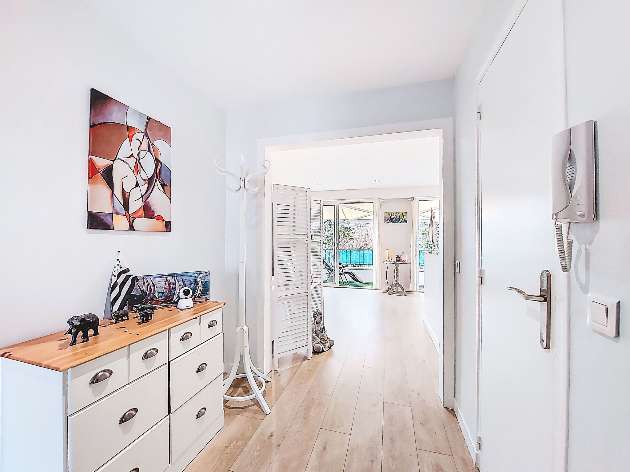 Confort et proximité port et plage-Binnen