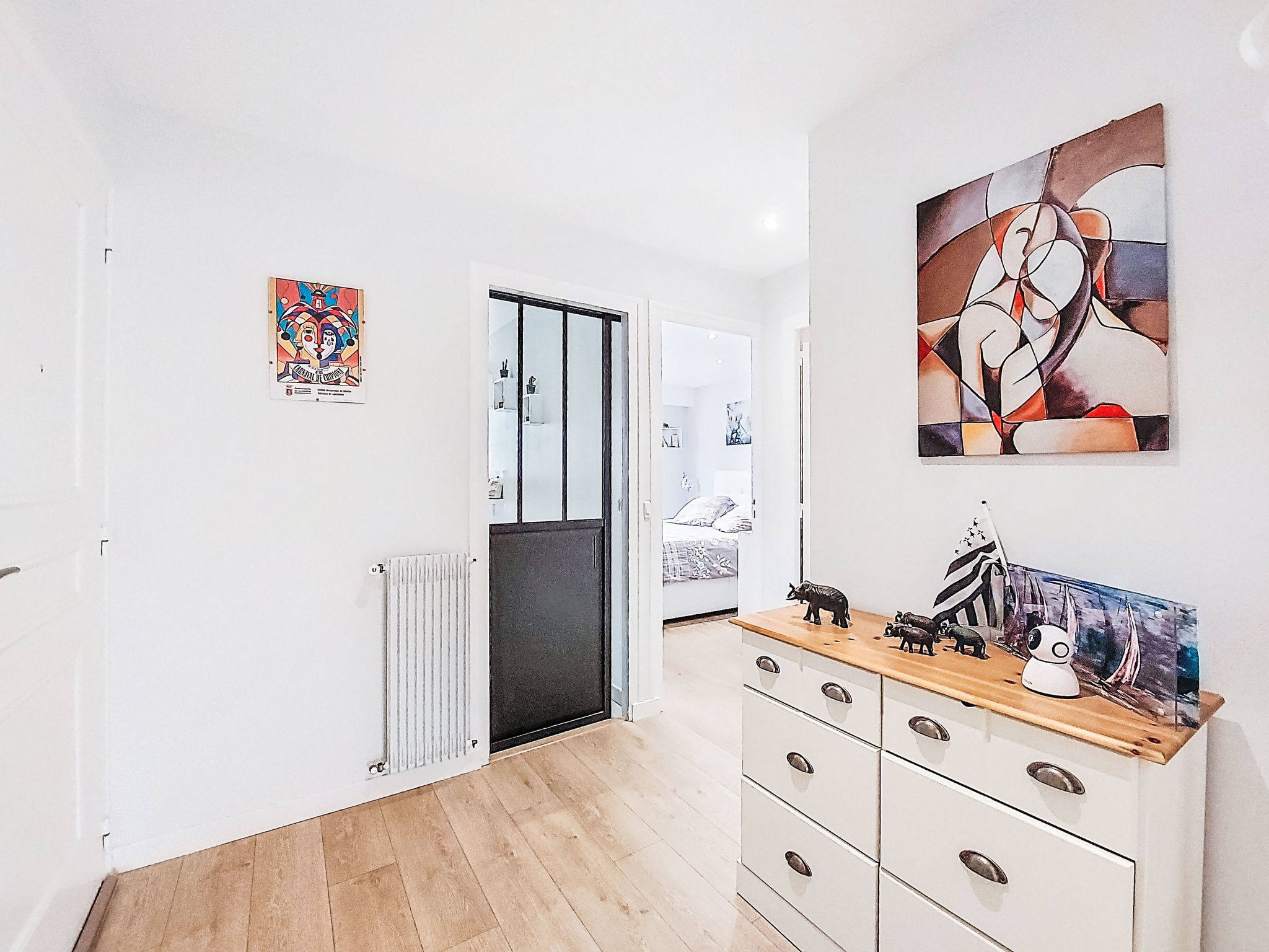 Confort et proximité port et plage-Binnen