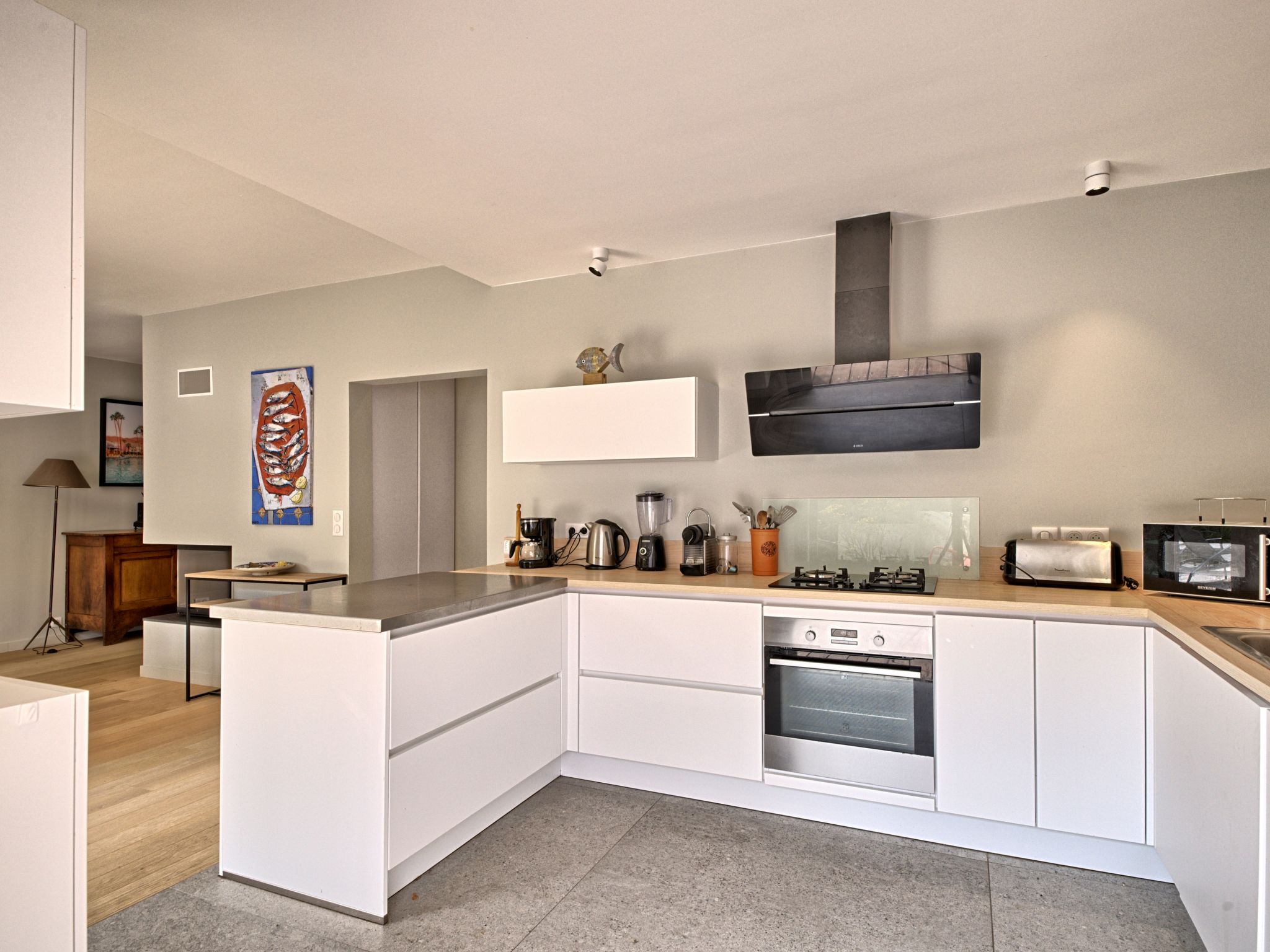 Kitchen / Dining Room