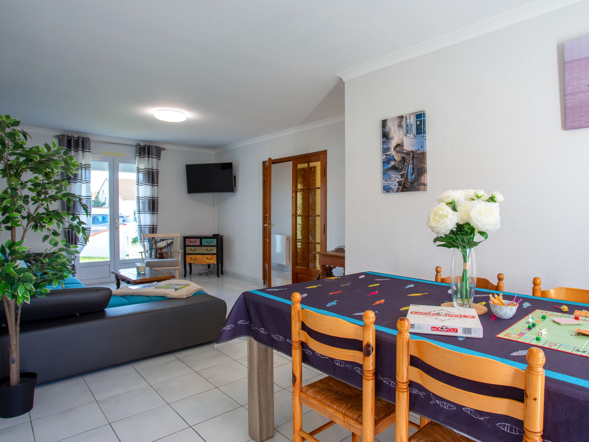 Kitchen / Dining Room