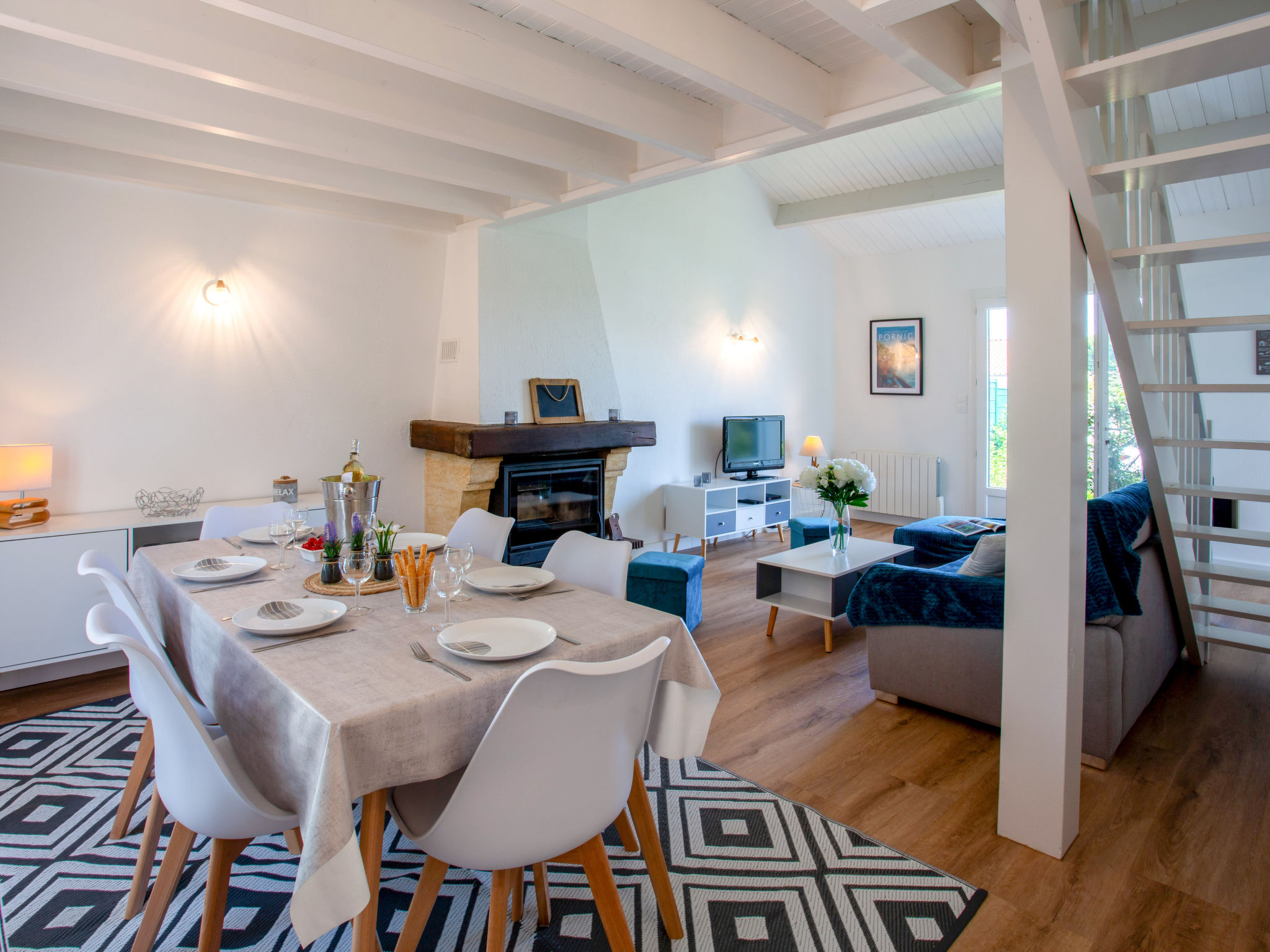 Kitchen / Dining Room