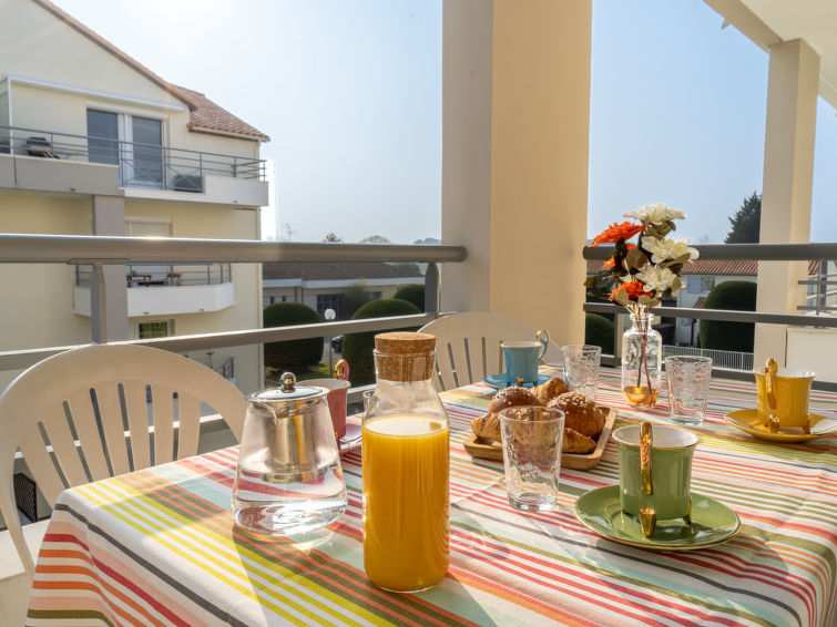 Search and Stay destination Pornic, Pays de la Loire - France from AU$ 193. Le Hameau du Golf
