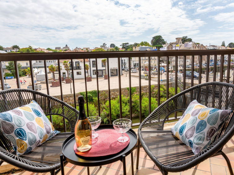 Search and Stay destination Pornic, Pays de la Loire - France from AU$ 204. Le Continental