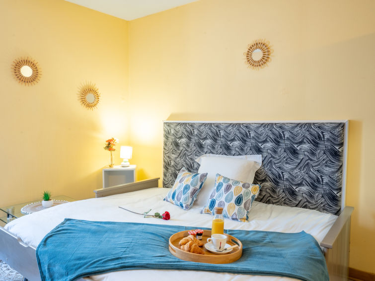 Search and Stay destination Pornic, Pays de la Loire - France from AU$ 180. Studio des Halles