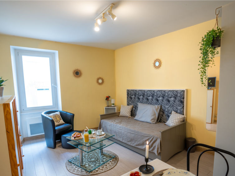 Search and Stay destination Pornic, Pays de la Loire - France from AU$ 180. Studio des Halles