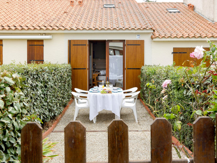 Search and Stay destination Pornic, Pays de la Loire - France from AU$ 160. Plein Océan - La Petite Ourse