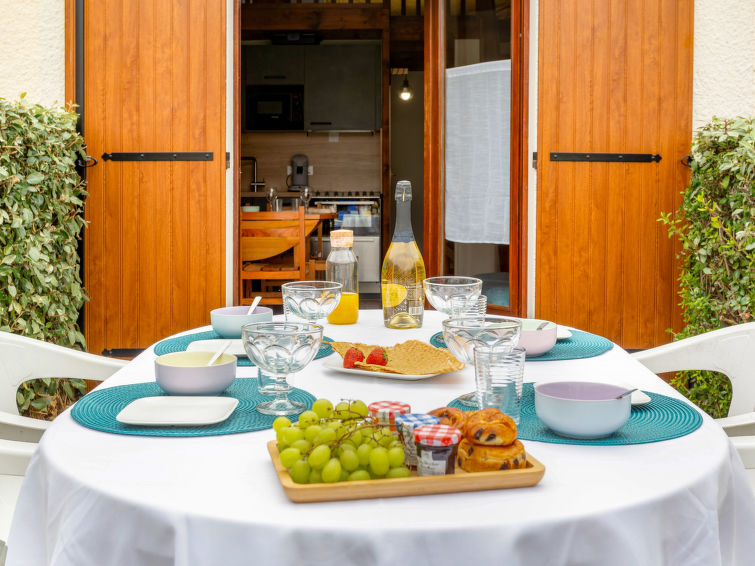 Search and Stay destination Pornic, Pays de la Loire - France from AU$ 160. Plein Océan - La Petite Ourse