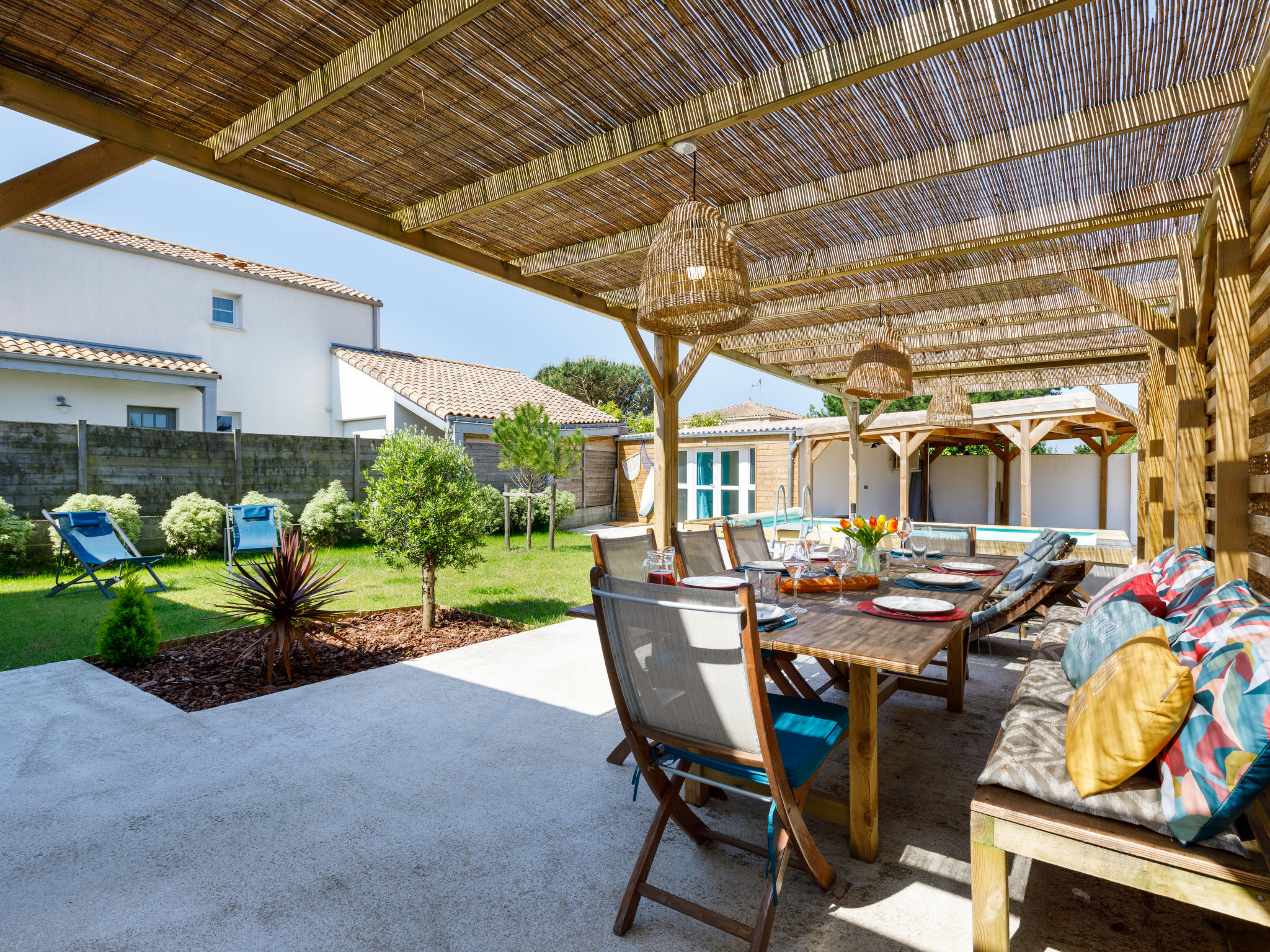 La Perle de Jade-Buiten