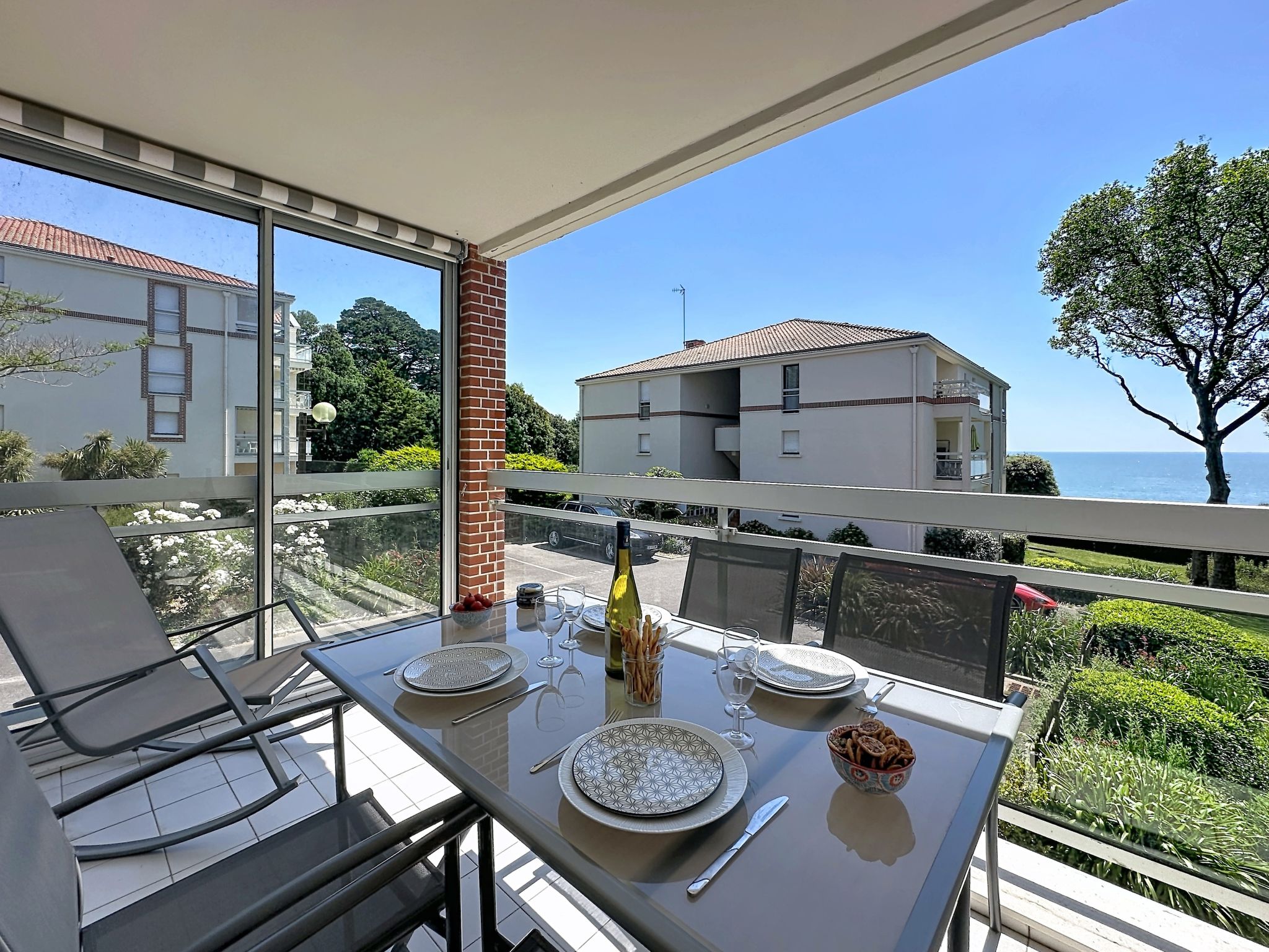 Le Vallon - Buiten