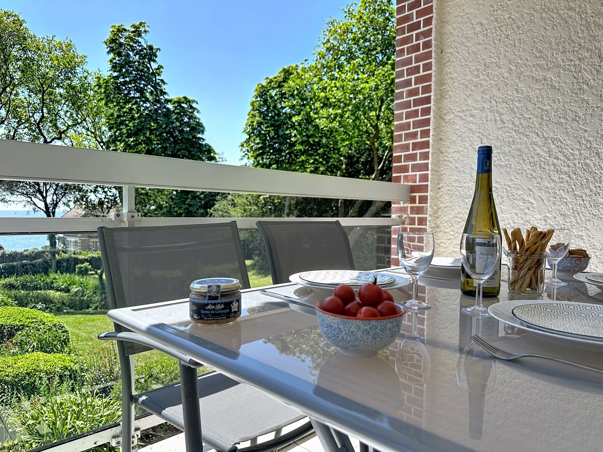 Le Vallon - Buiten