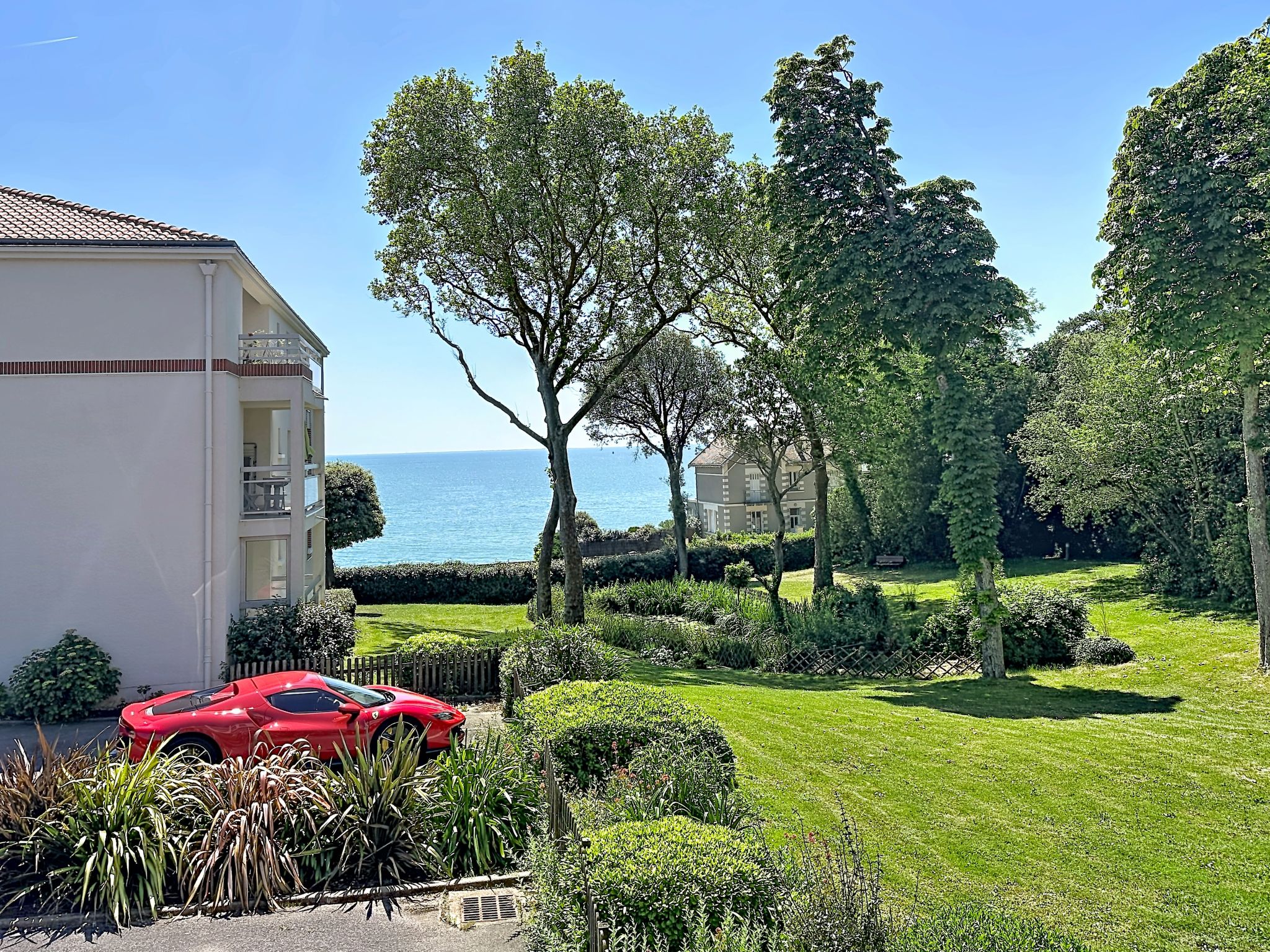 Le Vallon - Buiten