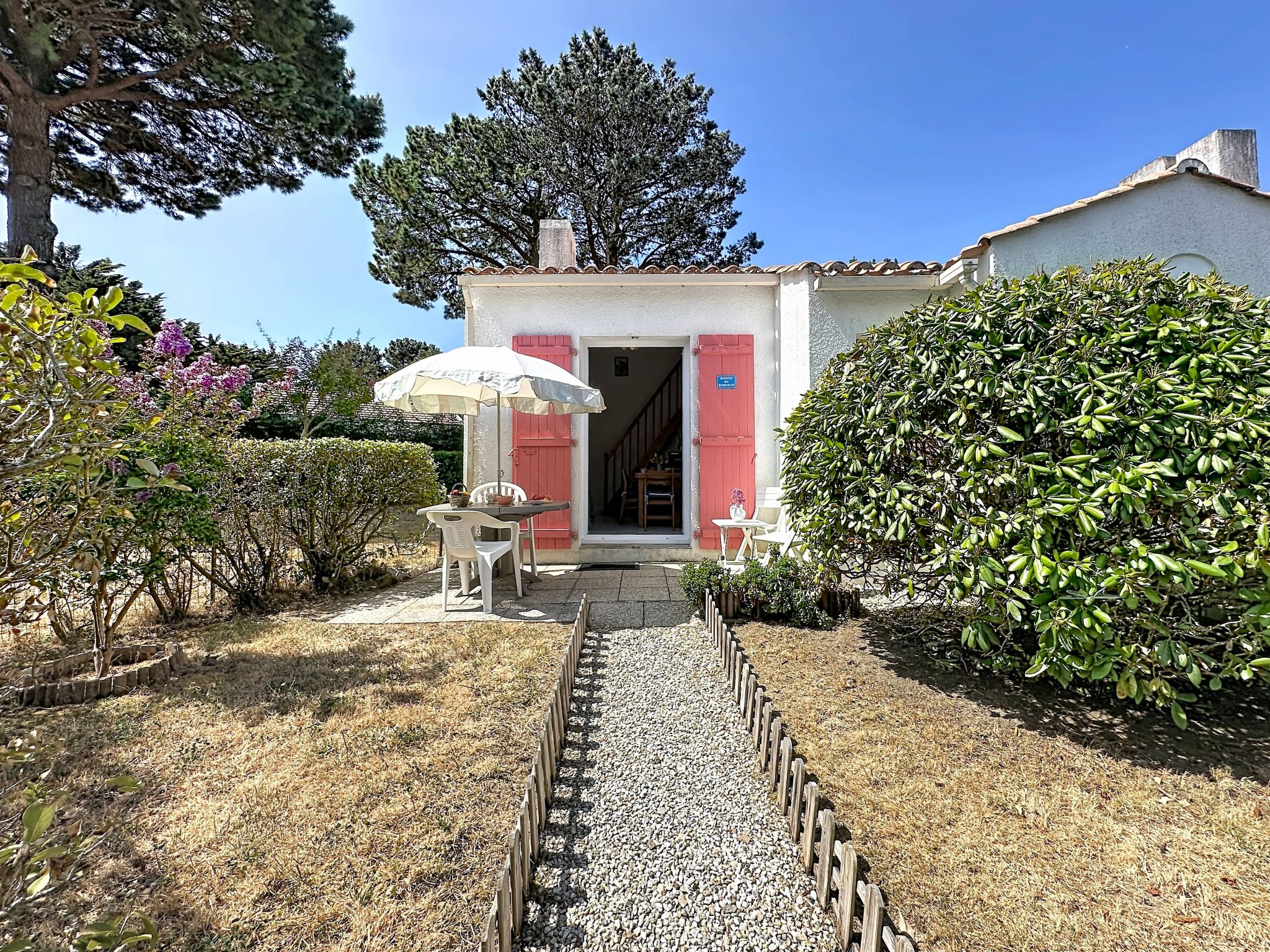 Les Maisons de la Mer - Outside