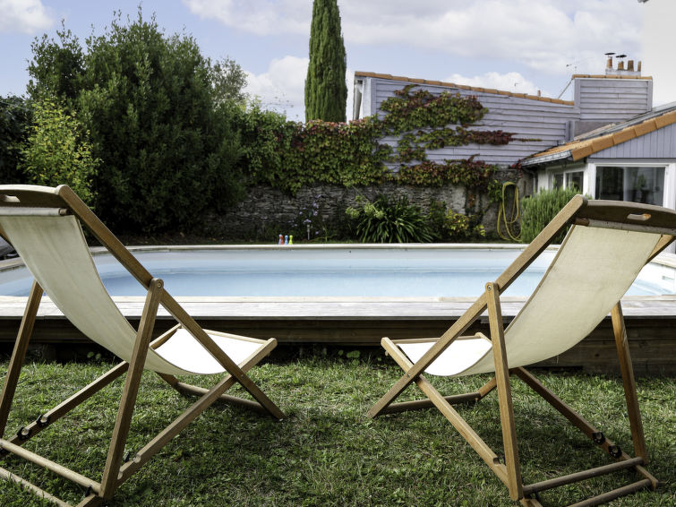 Search and Stay destination Pornic, Pays de la Loire - France from AU$ 702. Le Bain du Papillon