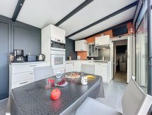 Kindvriendelijk vakantiehuis met omheinde tuin op 900m van de zee - thumbnail 4