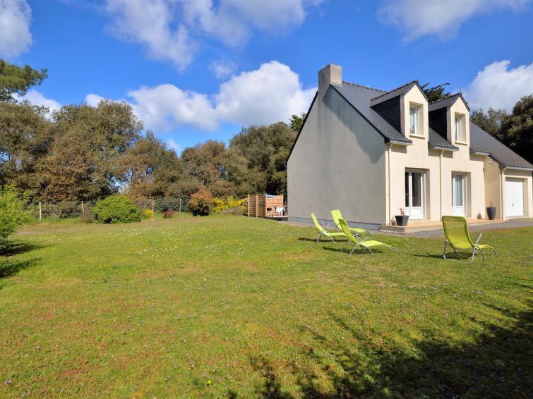 Search and Stay destination La Turballe, Pays de la Loire - France from AU$ 193. Les Chênes Verts