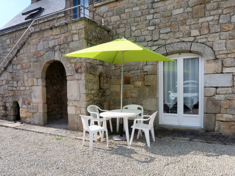 Op 900 m van zee: Sfeervolle boerderij in Plouhinec Morbihan in Plouhinec Morbihan