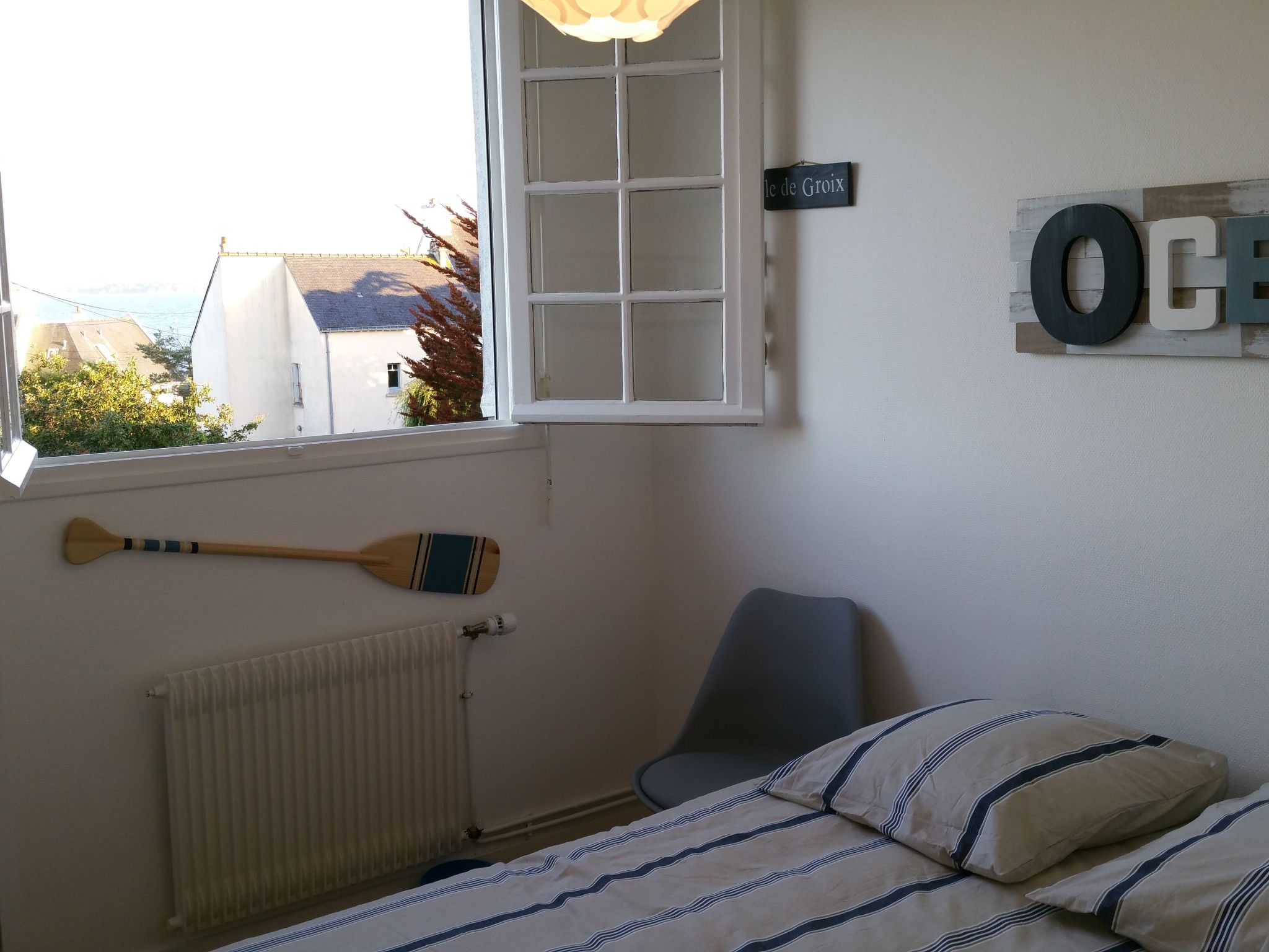 Villa mit Blick auf das Wasser-Dedans