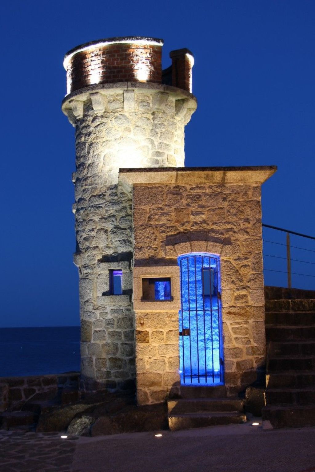 Villa mit Blick auf das Wasser-Dehors