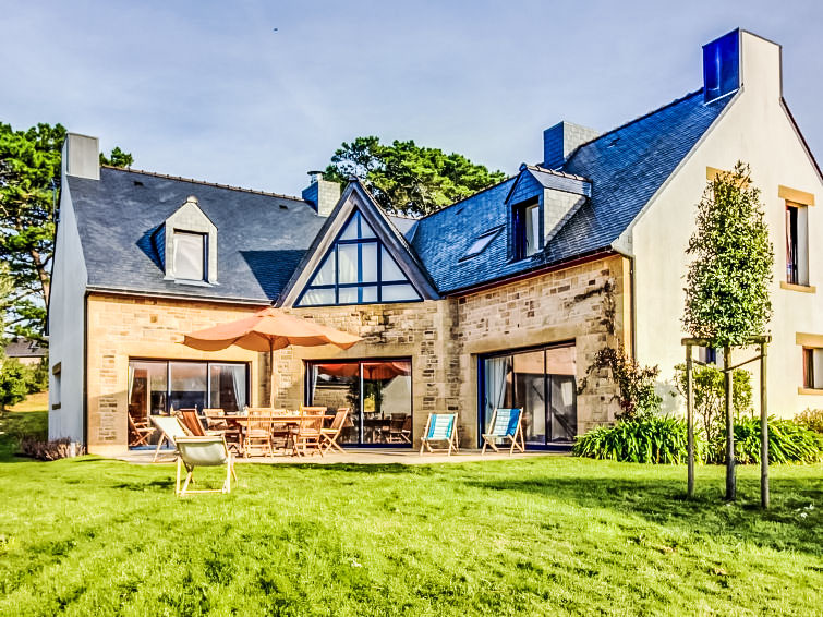 Op 500m van zee: Ruim vrijstaand vakantiehuis in La Trinité Sur Mer in La Trinité Sur Mer