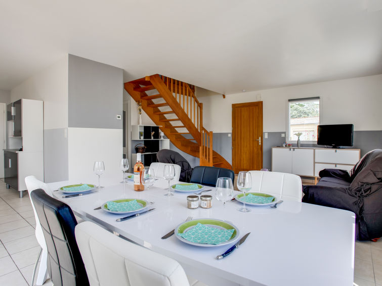 Search and Stay destination Quiberon, Bretagne - France from AU$ 285. Maison de Kerfilly