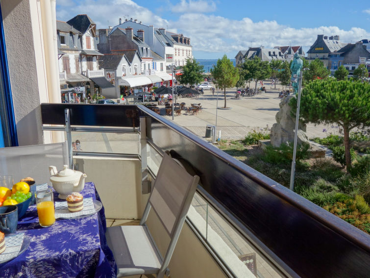 Search and Stay destination Quiberon, Bretagne - France from AU$ 168. Résidence Le Grand Bleu