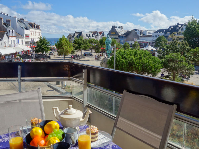Search and Stay destination Quiberon, Bretagne - France from AU$ 168. Résidence Le Grand Bleu