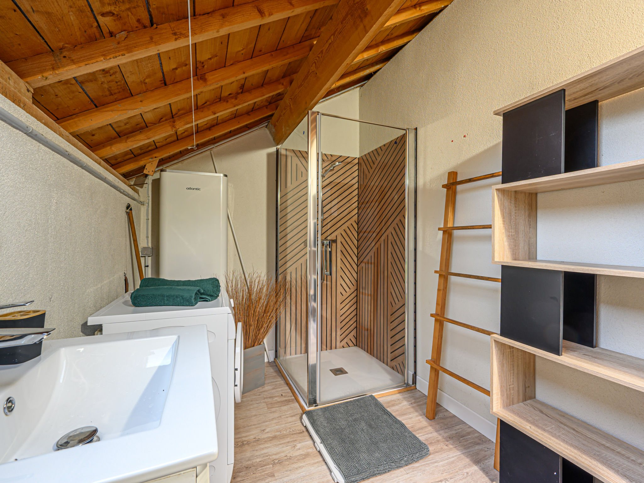 Bathroom / Wellness