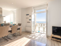Roch Maria: Modern appartement op 10m van het strand in hartje Quiberon - thumbnail 2