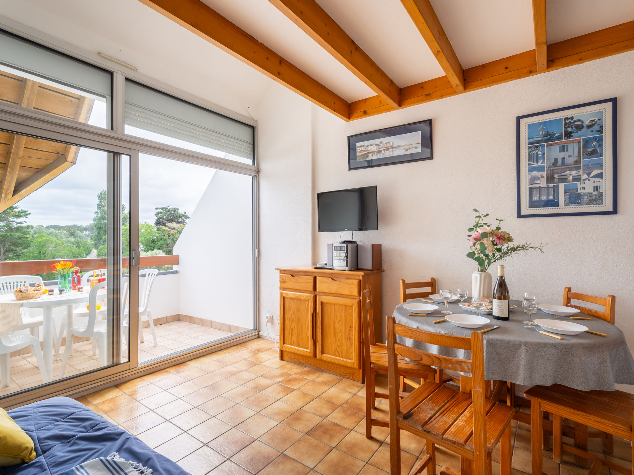Piscine et Plage-Inside