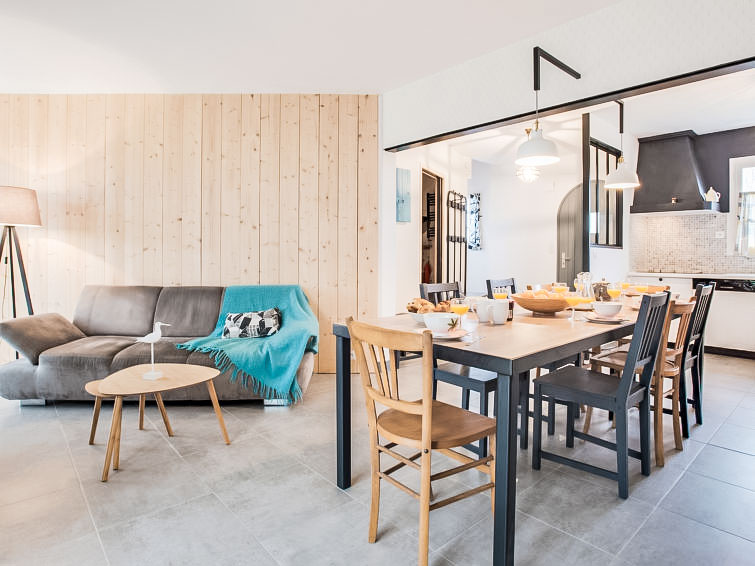 Search and Stay destination Saint-Pierre-Quiberon, Bretagne - France from AU$ 319. Portivy Moulin