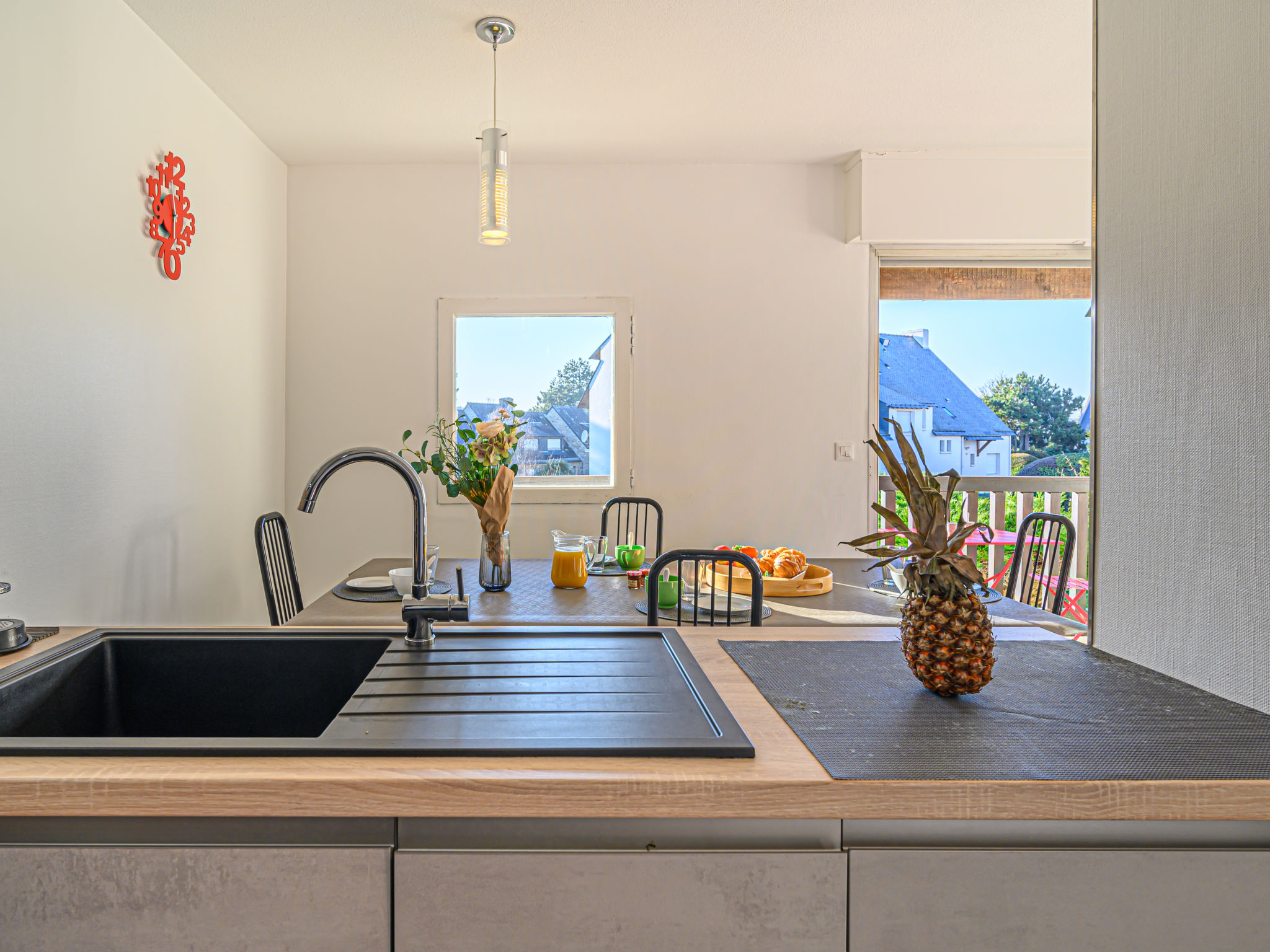 Kitchen / Dining Room