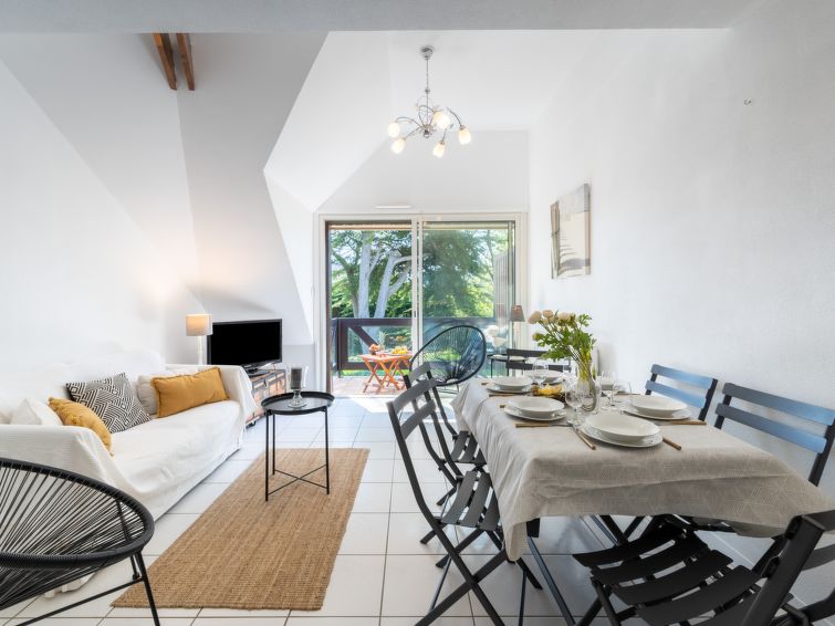Search and Stay destination Carnac, Bretagne - France from AU$ 162. Clair de lune
