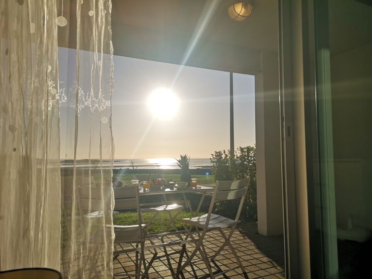 Search and Stay destination Carnac, Bretagne - France from AU$ 178. MEN DU