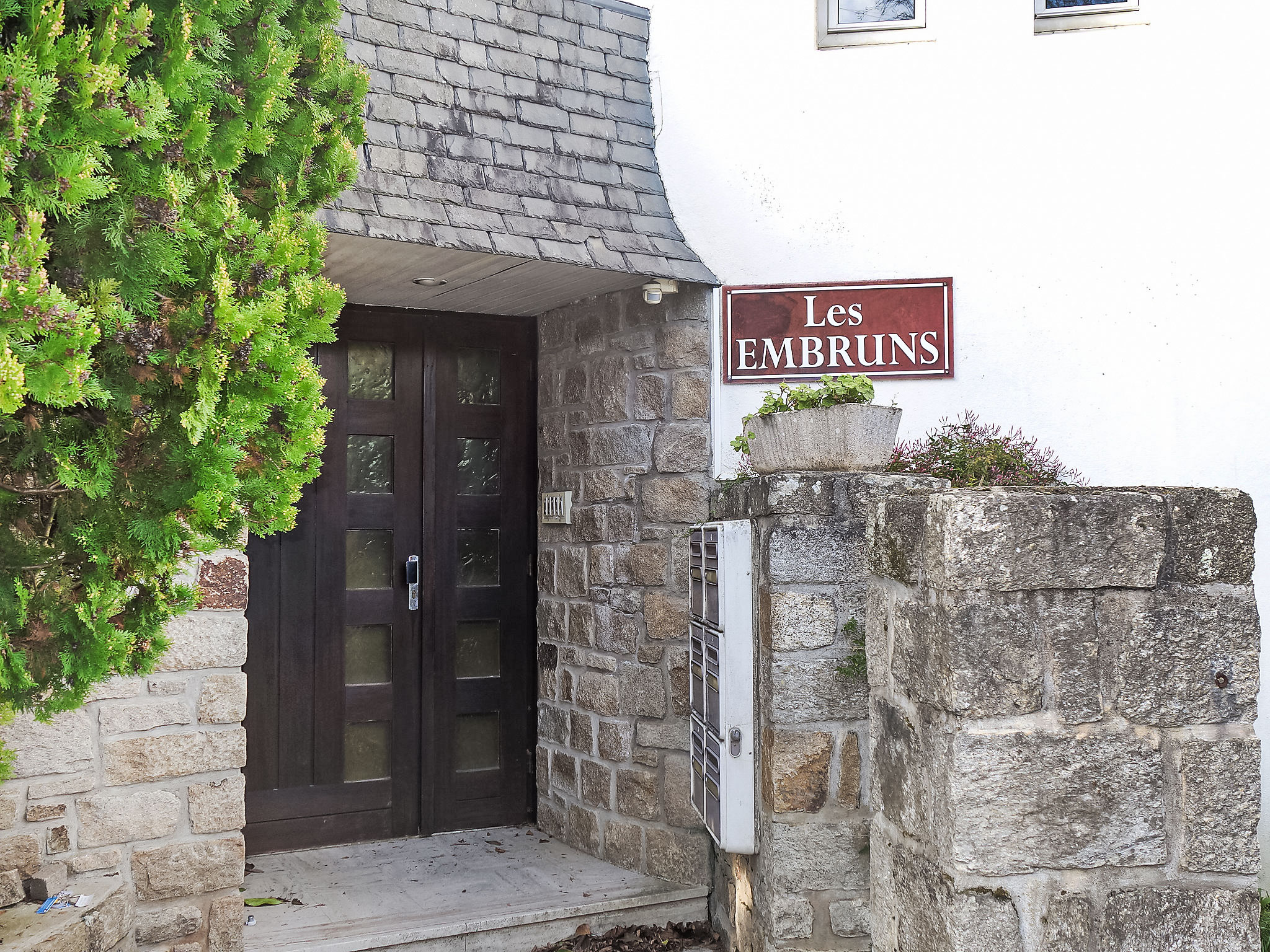 Photo of Les Embruns