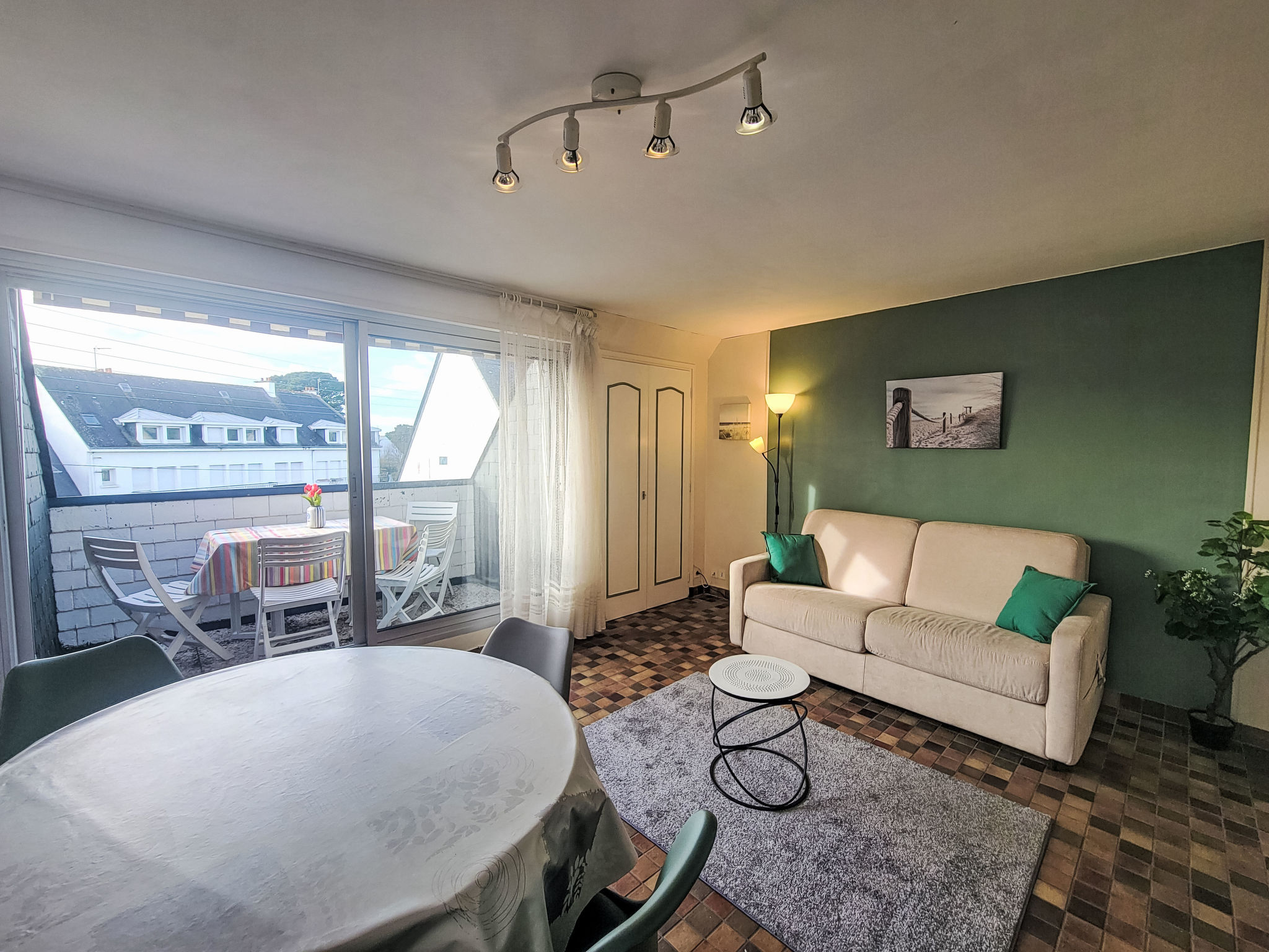 Photo of Les Embruns