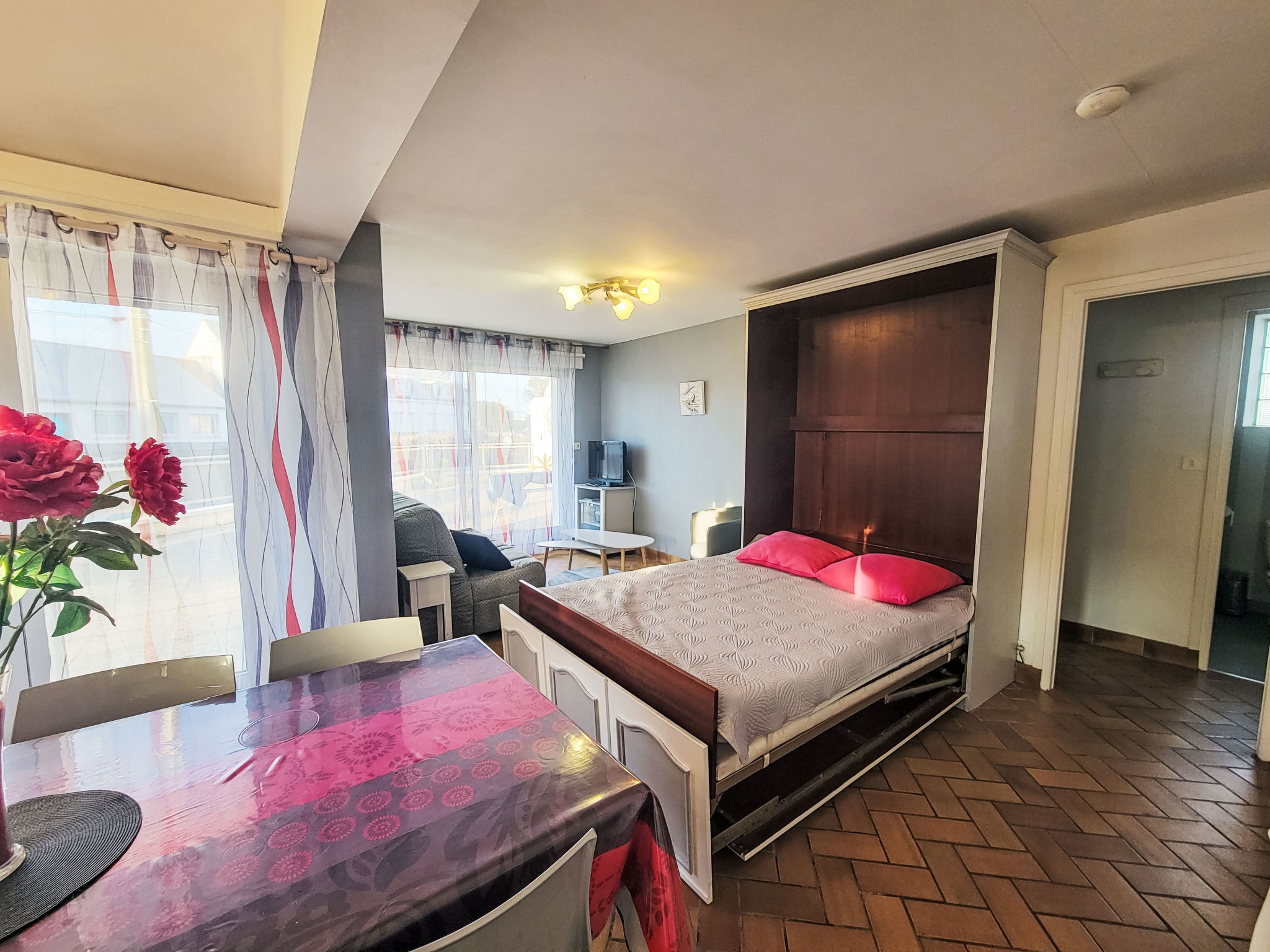 Photo of Les Embruns