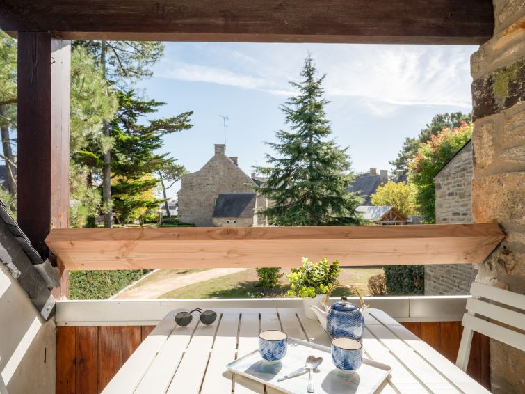 Search and Stay destination Carnac, Bretagne - France from AU$ 142. Les Pins