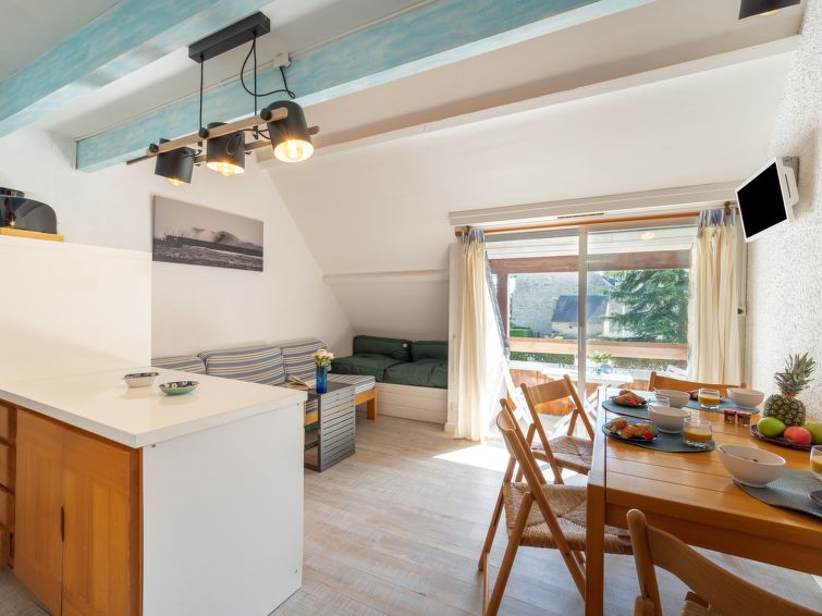 Search and Stay destination Carnac, Bretagne - France from AU$ 142. Les Pins